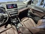 BMW X1 xDrive25e High Executive Sportline | Bruin leder | Camera | HUD | Trekhaak | 4x4