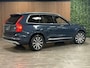 Volvo XC90 T8 AWD Recharge Inscription | 360° Camera | Head-Up Display | Adaptieve Cruise Control | Stoel en Stuurwielverwarming | Full LED Meesturende koplampen | Pilot Assist | BLIS Dode Hoek Detectie | Schuifdak | Elektrische voorstoelen geheugen | Lederen bekleding | Zitting verlenging voorstoelen | 20 Inch | Keyless Drive | Parkeersensoren voor+achter | Privacy Glass | Elektrisch bedienbare achterklep | 7-Persoons | 4-Zone Climate Control | Verlichte instaplijsten | DAB Radio | Apple Carplay/Android Auto | Volvo On Call met mobiele App functie | Denim Blue Metallic |