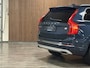 Volvo XC90 T8 AWD Recharge Inscription | 360° Camera | Head-Up Display | Adaptieve Cruise Control | Stoel en Stuurwielverwarming | Full LED Meesturende koplampen | Pilot Assist | BLIS Dode Hoek Detectie | Schuifdak | Elektrische voorstoelen geheugen | Lederen bekleding | Zitting verlenging voorstoelen | 20 Inch | Keyless Drive | Parkeersensoren voor+achter | Privacy Glass | Elektrisch bedienbare achterklep | 7-Persoons | 4-Zone Climate Control | Verlichte instaplijsten | DAB Radio | Apple Carplay/Android Auto | Volvo On Call met mobiele App functie | Denim Blue Metallic |