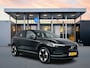 Volvo EX30 P5 Extended Range Core 69kWh | 18" | Stoel/Stuurverwarming | Warmtepomp | Getint Glas | Adaptieve Cruise | BLIS | Parkeercamera | Parkeerverwarming