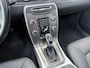 Volvo XC70 2.0 T5 FWD Summum | Trekhaak | Schuifdak | Parkeersensoren | BLIS | Cruise Control Adaptief | Lederen Bekleding | Bi-Xenon | Stoelverwarming | Elektrische Achterklep