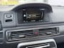 Volvo XC70 2.0 T5 FWD Summum | Trekhaak | Schuifdak | Parkeersensoren | BLIS | Cruise Control Adaptief | Lederen Bekleding | Bi-Xenon | Stoelverwarming | Elektrische Achterklep
