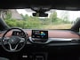 Volkswagen ID.4 Family 77 kWh | Panoramadak | Trekhaak | Sfeerverlichting | Camera | Apple Carplay |