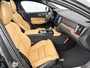 Volvo V60 T6 Recharge Ultra Bright | 19" | Geventileerd Nappa | Stoelmassage | Bowers & Wilkins | Head-Up | 360 Camera | Full LED | Elektr. verst. Stoelen