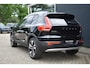 Volvo XC40 B4 Business Edition | 20' Lichtmetalen velgen | Keyless | BLIS | Adaptieve Cruise Control | Pilot Assist | Elektrische achterklep | Parkeer Camera | Extra getint glas | Stoel en stuurverwarming |