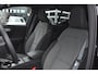 Volvo XC40 B4 Business Edition | 20' Lichtmetalen velgen | Keyless | BLIS | Adaptieve Cruise Control | Pilot Assist | Elektrische achterklep | Parkeer Camera | Extra getint glas | Stoel en stuurverwarming |