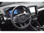 Volvo XC40 B4 Business Edition | 20' Lichtmetalen velgen | Keyless | BLIS | Adaptieve Cruise Control | Pilot Assist | Elektrische achterklep | Parkeer Camera | Extra getint glas | Stoel en stuurverwarming |