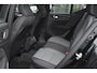Volvo XC40 B4 Business Edition | 20' Lichtmetalen velgen | Keyless | BLIS | Adaptieve Cruise Control | Pilot Assist | Elektrische achterklep | Parkeer Camera | Extra getint glas | Stoel en stuurverwarming |