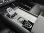 Volvo XC90 T8 Ultra Black Edition Executive | 22" | Gelaagd & Getint Glas | Geintegreerd kinderzitje | Luchtvering | Geventileerd Nappa | Bowers & Wilkins | Stoelmassage | Panoramadak | Head-Up | 360 Camera | Matrix LED