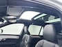 Volvo XC90 T8 Ultra Black Edition Executive | 22" | Gelaagd & Getint Glas | Geintegreerd kinderzitje | Luchtvering | Geventileerd Nappa | Bowers & Wilkins | Stoelmassage | Panoramadak | Head-Up | 360 Camera | Matrix LED