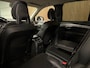 Volvo XC90 T8 AWD Recharge R-Design | Luchtvering | Trekhaak | 360 Camera | Harman Kardon | Adaptieve Cruise Control | Stoelverwarming voor+achter | Stuurwielverwarming | Standkachel met Volvo On Call App | 20 Inch | Full LED Meesturende koplampen | Pilot Assist | BLIS Dode Hoek Detectie | Elektrische voorstoelen geheugen | Lederen bekleding | Zitting verlenging voorstoelen | Keyless Drive | Parkeersensoren voor+achter | Privacy Glass | Elektrisch bedienbare achterklep | 7-Persoons | 4-Zone Climate Control | DAB Radio | Apple Carplay/Android Auto | Volvo On Call met mobiele App functie | Savile Grey Metallic |