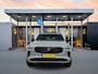 Volvo XC90 T8 Ultra Black Edition Executive | 22" | Gelaagd & Getint Glas | Geintegreerd kinderzitje | Luchtvering | Geventileerd Nappa | Bowers & Wilkins | Stoelmassage | Panoramadak | Head-Up | 360 Camera | Matrix LED