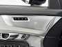 Volvo XC90 T8 Ultra Black Edition Executive | 22" | Gelaagd & Getint Glas | Geintegreerd kinderzitje | Luchtvering | Geventileerd Nappa | Bowers & Wilkins | Stoelmassage | Panoramadak | Head-Up | 360 Camera | Matrix LED
