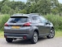 Peugeot 2008 1.2 PureTech Allure 110pk Automaat - Gris Platinium - Panorama/Cruise/Clima