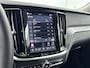 Volvo V60 T6 Recharge Plus Dark | 19" | Trekhaak | Head-Up | Elektr. verst. Stoelen | Harman Kardon | Adaptieve Cruise | BLIS | Stoel/Stuur/Achterbankverwarming | Keyless