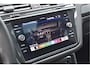 Volkswagen Tiguan 1.5 TSI R-Line 150 Pk HUD Pano IQ Lights Navi Camera Standkachel Trekhaak 20 Inch