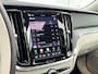 Volvo V60 T6 Recharge Ultra Dark | 19" | Geventileerd Nappa | Stoelmassage | Bowers & Wilkins | Head-Up | 360 Camera | Full LED | Elektr. verst. Stoele