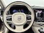 Volvo V60 T6 Recharge Ultra Dark | 19" | Geventileerd Nappa | Stoelmassage | Bowers & Wilkins | Head-Up | 360 Camera | Full LED | Elektr. verst. Stoele