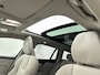 Volvo V60 T6 Recharge Ultra Dark | 19" | Geventileerd Nappa | Stoelmassage | Bowers & Wilkins | Head-Up | 360 Camera | Full LED | Elektr. verst. Stoele