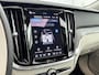 Volvo V60 T6 Recharge Ultra Dark | 19" | Geventileerd Nappa | Stoelmassage | Bowers & Wilkins | Head-Up | 360 Camera | Full LED | Elektr. verst. Stoele