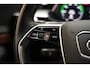 Audi E-tron 55 Quattro edition 95 kWh Aut .[ Trekhaak Navi PDC Apple / Android Clima Leder Stoelverwarming ]