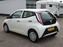 Toyota Aygo 1.0 VVT-i x-fun Airco, elektrische ramen, centrale vergrendeling, enz.