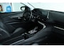Peugeot 5008 1.2 Turbo Allure | 7-Persoons | Adapt. Cruise | Trekhaak | Navigatie | Camera | Climate Control |