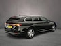 Volkswagen Passat Variant Business 1.5 eTSI 150pk DSG Automaat Trekhaak, Adaptive cruise control, Navigatie, Stoelverwarming, Achteruitrijcamera, LED koplampen, Parkeersensoren