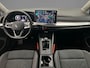 Volkswagen Golf Variant Life Business 1.5 TSI 115pk Adaptive cruise control, Navigatie, Stoelverwarming, LED koplampen, Parkeersensoren, App connect, Airco, DAB, Radio