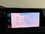 Volkswagen Golf 1.5 eTSI R-Line Pano|Keyless|Camera|IQ|Sfeer