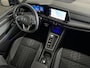 Volkswagen Golf 1.5 eTSI R-Line Pano|Keyless|Camera|IQ|Sfeer