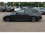 BMW 3-Serie Touring 330i High Exe. M Sport / Panoramadak / Camera / Leder / CarPlay / 19'' / Sportstoelen / Stoelverwarming / DAB / Cruise Control / Getint glas