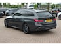 BMW 3-Serie Touring 330i High Exe. M Sport / Panoramadak / Camera / Leder / CarPlay / 19'' / Sportstoelen / Stoelverwarming / DAB / Cruise Control / Getint glas