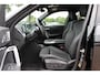BMW iX1 xDrive30 Launch Edition 67 kWh M Sport / SoH 94% / Trekhaak / 360Camera / Head-up / Leder / CarPlay / 18'' / Keyless / Stoelverwarming / DAB / Cruise Control