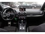 Audi A3 Limousine 1.0 TFSI Sport 3x S Line / Panoramadak / Navigatie / Parkeerhulp achter / Sportstoelen / 18'' / Zwart optiek / Cruise Control