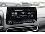 Hyundai Kona 1.6 GDI HEV Fashion Sky / Trekhaak / Camera / Head-up / KRELL Audio / Half Leder / 18'' / CarPay / Dodehoek / DAB / Cruise Control
