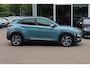 Hyundai Kona 1.6 GDI HEV Fashion Sky / Trekhaak / Camera / Head-up / KRELL Audio / Half Leder / 18'' / CarPay / Dodehoek / DAB / Cruise Control