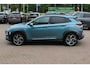 Hyundai Kona 1.6 GDI HEV Fashion Sky / Trekhaak / Camera / Head-up / KRELL Audio / Half Leder / 18'' / CarPay / Dodehoek / DAB / Cruise Control