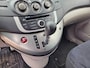Mitsubishi Grandis 2.4-16V InSport 7 peroons | Automaat