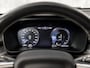 Volvo XC40 1.5 T5 Recharge R-Design 252Pk Automaat (APPLE CARPLAY, GROOT NAVI, STUUR/STOELVERWARMING, LEDER/ALCANTARA, GETINT GLAS, SPORTSTOELEN, CAMERA, ELEK ACHTERKLEP, NIEUWE APK, NIEUWSTAAT)