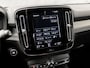 Volvo XC40 1.5 T5 Recharge R-Design 252Pk Automaat (APPLE CARPLAY, GROOT NAVI, STUUR/STOELVERWARMING, LEDER/ALCANTARA, GETINT GLAS, SPORTSTOELEN, CAMERA, ELEK ACHTERKLEP, NIEUWE APK, NIEUWSTAAT)