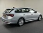 Skoda Octavia Combi 1.5 TSI MHEV Business Selection Camera / PDC / Trekhaak / Stoel & Stuurverw. / Carplay / Standkachel