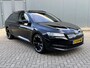 Skoda Superb Combi 1.4 TSI iV Business Edition / Adaptieve Cruise Control / Elektrisch schuif/kantel dak / Automaat / Navigatie / Camera / Climate Control / Stoelverwarming / Elektrische stoelen + Geheugen