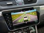 Skoda Superb Combi 1.4 TSI iV Business Edition / Adaptieve Cruise Control / Elektrisch schuif/kantel dak / Automaat / Navigatie / Camera / Climate Control / Stoelverwarming / Elektrische stoelen + Geheugen