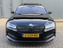 Skoda Superb Combi 1.4 TSI iV Business Edition / Adaptieve Cruise Control / Elektrisch schuif/kantel dak / Automaat / Navigatie / Camera / Climate Control / Stoelverwarming / Elektrische stoelen + Geheugen