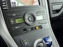 Toyota Auris 1.8 Full Hybrid Dynamic Automaat | Navi | Fietsendragerbeugel Afneembaar | Parkeersensoren Achter | 17'' Lichtmetalen Velgen |