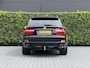 BMW X5 xDrive48i, 7 PERSOONS, PANORAMADAK, COMFORTSTOELEN, MASSAGE, NAVIGATIE, KEYLESS, MEMORY, HUD, CAMERA, CRUISE CONTROL, CLIMATE CONTROL, STOEL/ACHTERBANK/STUURVERWARMING, TREKHAAK, LICHTMETAAL 20"