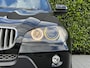 BMW X5 xDrive48i, 7 PERSOONS, PANORAMADAK, COMFORTSTOELEN, MASSAGE, NAVIGATIE, KEYLESS, MEMORY, HUD, CAMERA, CRUISE CONTROL, CLIMATE CONTROL, STOEL/ACHTERBANK/STUURVERWARMING, TREKHAAK, LICHTMETAAL 20"