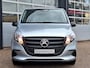 Mercedes-Benz eVito 112 L2 60 kWh | Achteruitrijcamera | Dodehoekassistentie | Stoelverwarming Bestuurdersstoel | Tweezits Bijrijdersbank | Spoorassistent