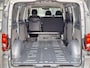 Mercedes-Benz eVito 112 L2 60 kWh | Achteruitrijcamera | Dodehoekassistentie | Stoelverwarming Bestuurdersstoel | Tweezits Bijrijdersbank | Spoorassistent